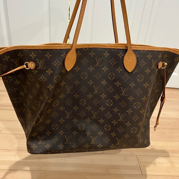 100% Authentic Louis Vuitton Neverfull GM Tote in classic Monogram canvas. - Picture 13 of 14
